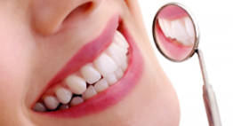 Bọc răng sứ giá bao nhiêu tiền? – Chi phí cụ thể cho mọi trường hợp